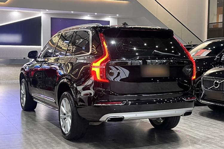 Used Volvo XC90 2017 T6 Prestige 7-Seater Exterior 3