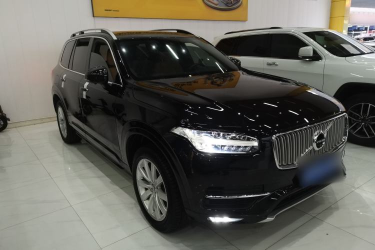 Used Volvo XC90 2017 T5 Zhiyi Edition 7-Seater Front Right 45 Deg
