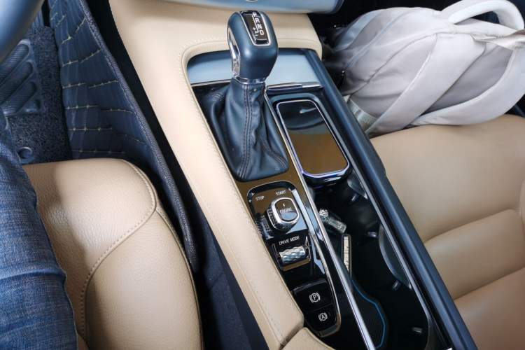 Used Volvo XC90 2017 T6 Zhiyi Edition 5-seater Gear Lever