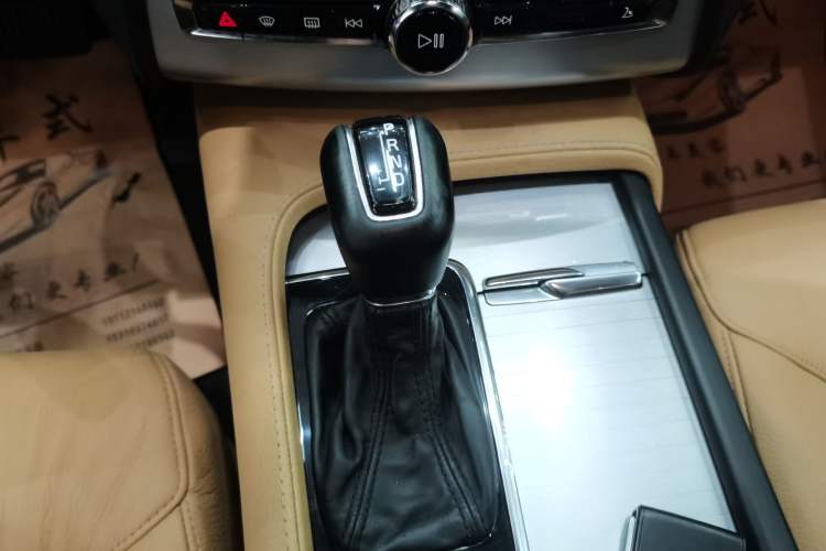 Used Volvo XC90 2017 T5 Zhiyi Edition 7-Seater Gear Lever
