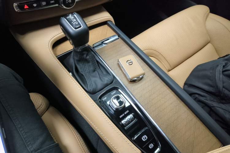 Used Volvo XC90 2017 T6 Zhiya Edition 7-seater Gear Lever