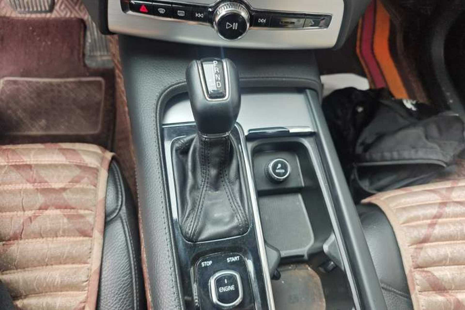 Used Volvo XC90 2017 T6 Zhiyi Edition 5-seater Gear Lever