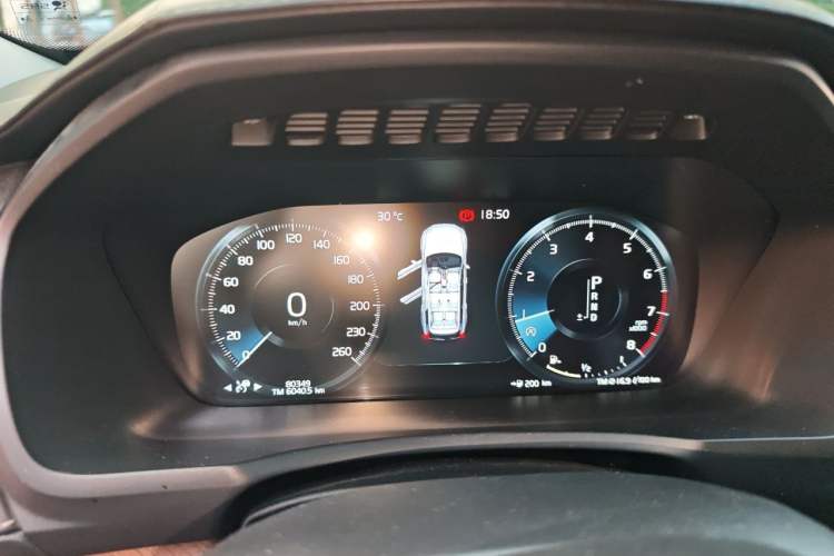Used Volvo XC90 2017 T6 Prestige 7-Seater Instrument Cluster