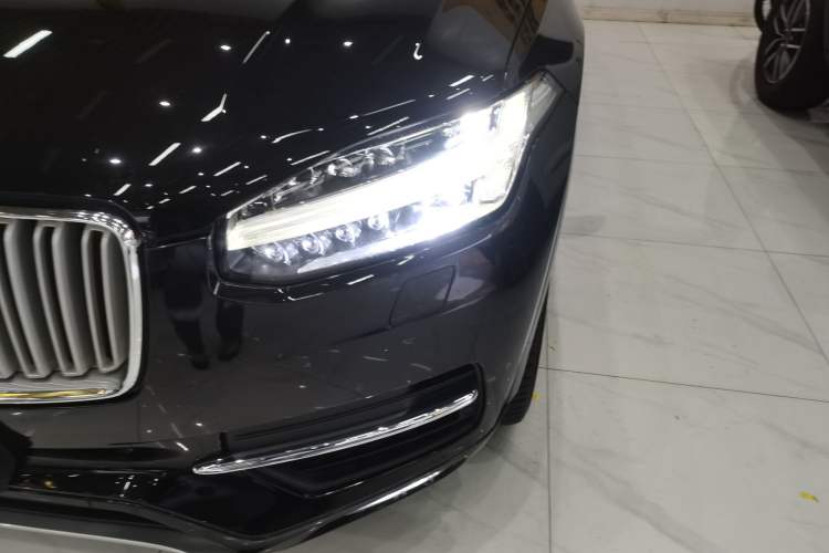 Used Volvo XC90 2017 T5 Zhiyi Edition 7-Seater Left Front Headlight
