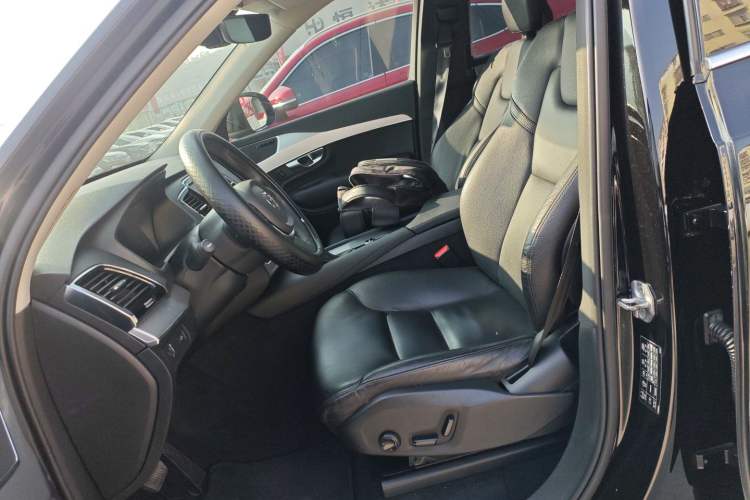 Used Volvo XC90 2017 T6 Zhiyi Edition 7-seater Left Front Seat