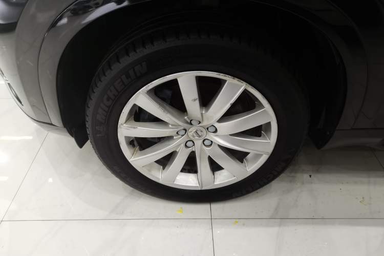 Used Volvo XC90 2017 T5 Zhiyi Edition 7-Seater Left Front Wheel Hub