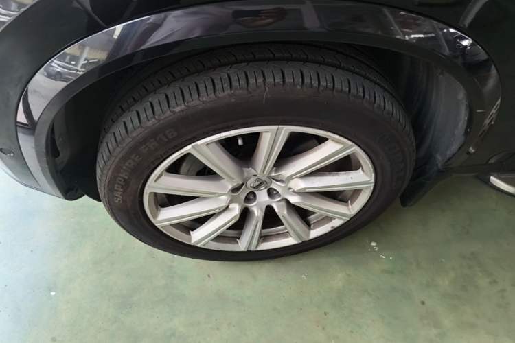 Used Volvo XC90 2017 T6 Zhiya Edition 7-seater Left Front Wheel Hub