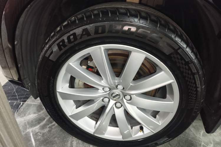 Used Volvo XC90 2017 T6 Zhiyi Edition 5-seater Left Front Wheel Hub