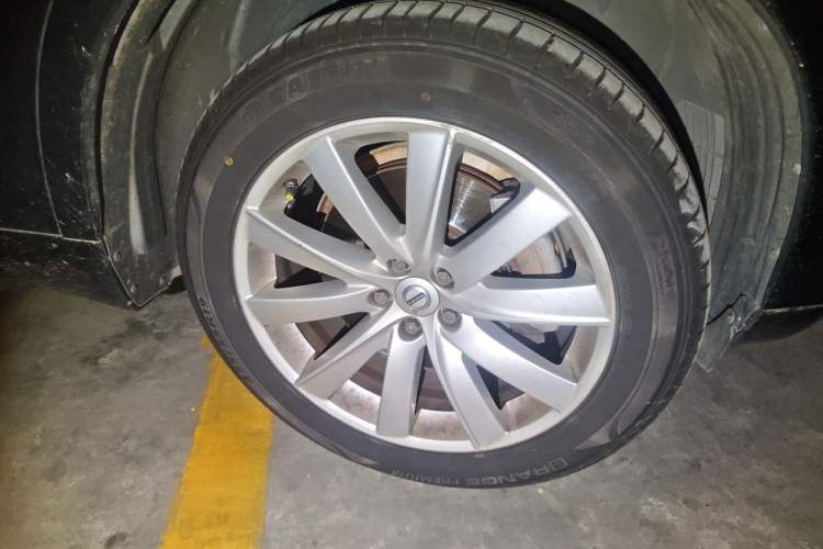 Used Volvo XC90 2017 T6 Zhiyi Edition 5-seater Right Front Wheel Hub
