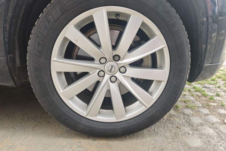 Used Volvo XC90 2017 T6 Zhiyi Edition 5-seater Right Front Wheel Hub
