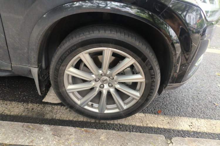 Used Volvo XC90 2017 T6 Zhiya Edition 5-seater Right Front Wheel Hub