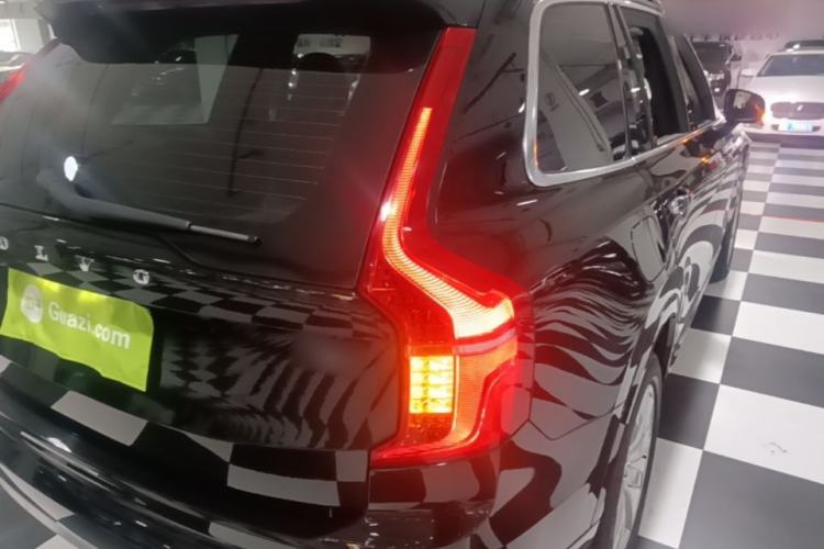 Used Volvo XC90 2017 T6 Zhiyi Edition 5-seater Right Rear Taillight