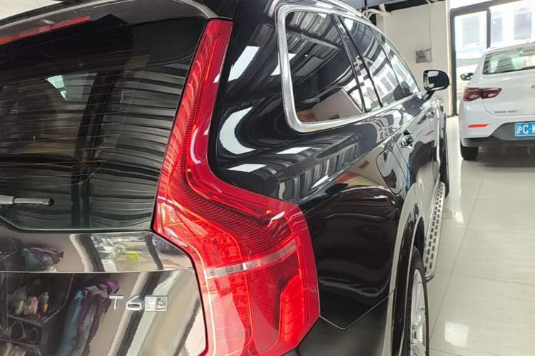 Used Volvo XC90 2017 T6 Zhiya Edition 7-seater Right Rear Taillight