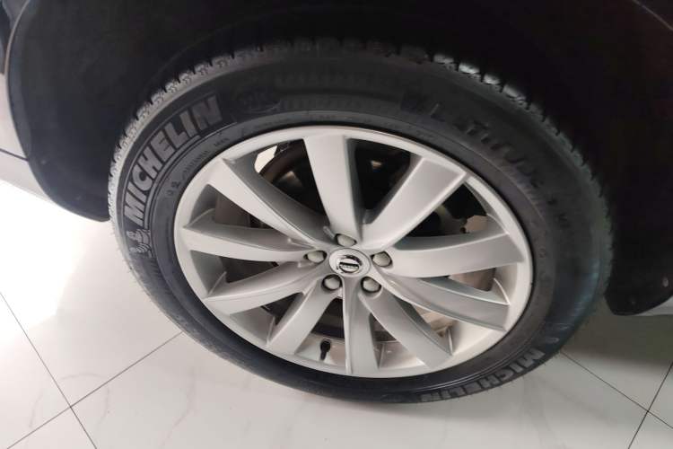 Used Volvo XC90 2017 T5 Zhiyi Edition 5-seater Right Rear Wheel Hub