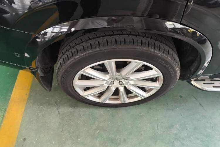 Used Volvo XC90 2017 T6 Zhiya Edition 7-seater Right Rear Wheel Hub