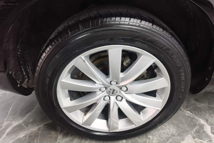 Used Volvo XC90 2017 T6 Zhiyi Edition 5-seater Right Rear Wheel Hub