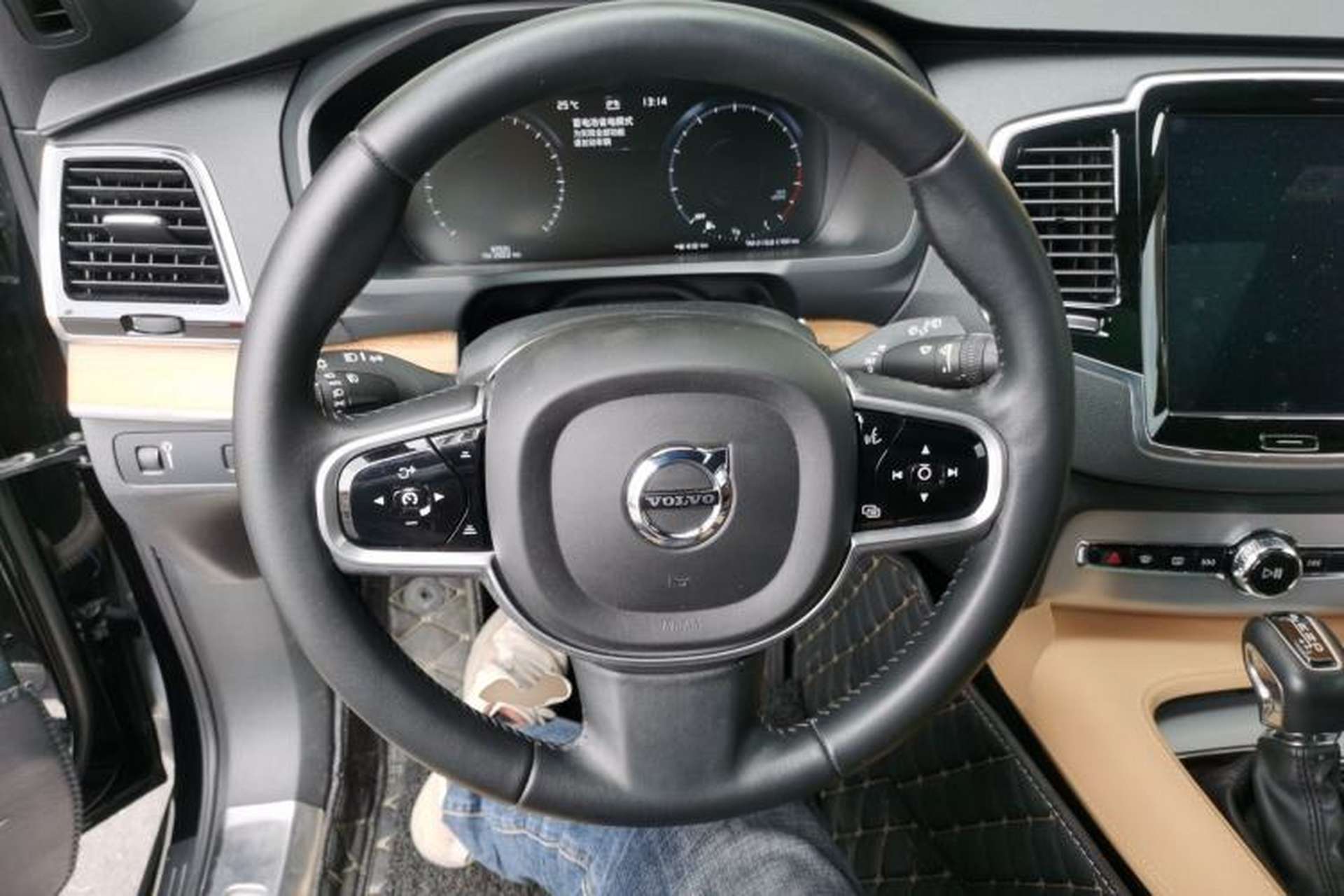 Used Volvo XC90 2017 T6 Zhiyi Edition 5-seater Steering Wheel