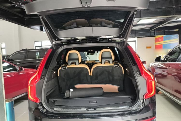 Used Volvo XC90 2017 T6 Zhiya Edition 7-seater Trunk