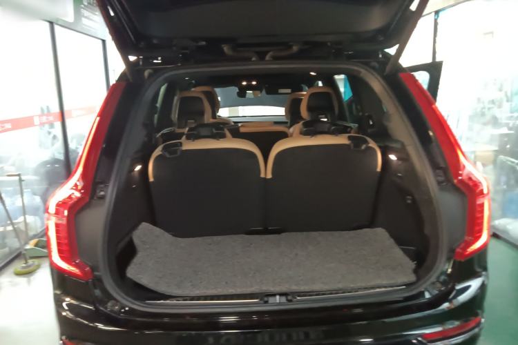 Used Volvo XC90 2017 T6 Zhiyi Edition 7-seater Trunk