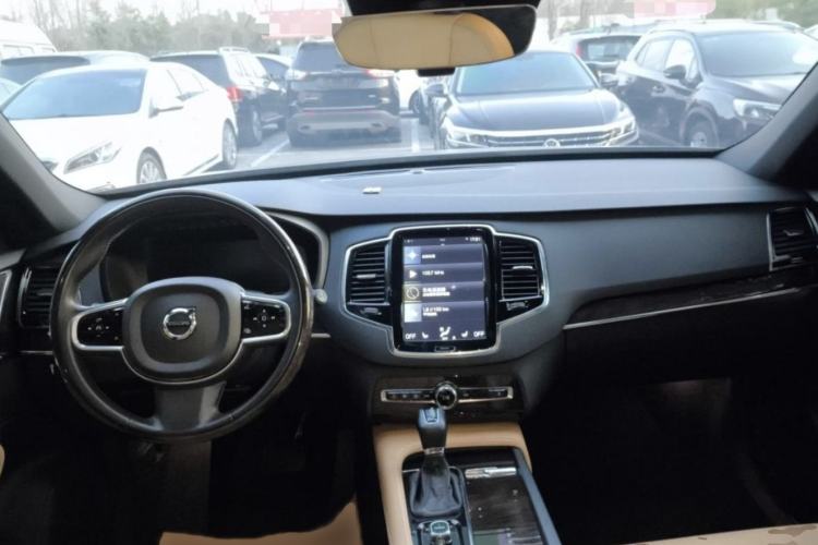 Used Volvo XC90 2017 T6 Zhiya Edition 7-seater Audio And AC Panel