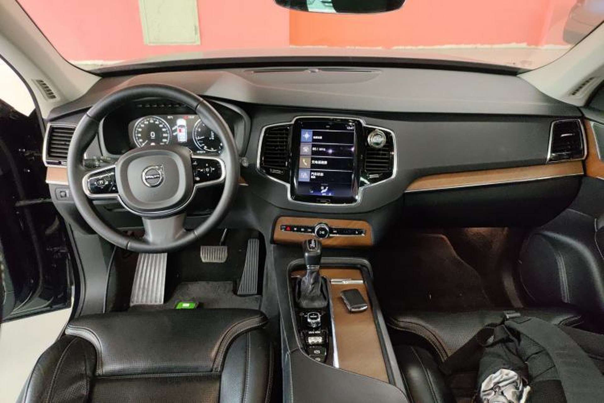 Used Volvo XC90 2017 T6 Zhiya Edition 7-seater Center Console