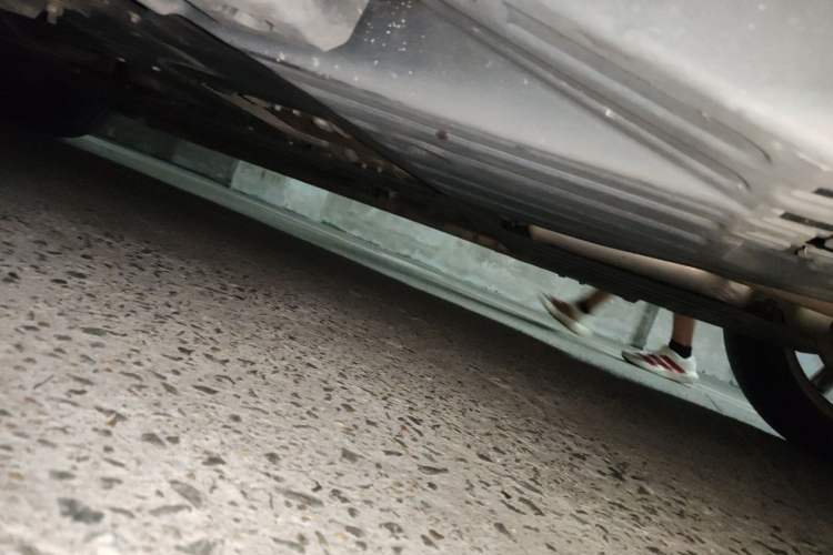 Used Volvo XC90 2017 T6 Prestige 5-Seater Chassis Rear Left