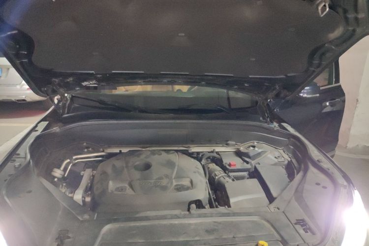 Used Volvo XC90 2017 T6 Prestige 5-Seater Engine Bay