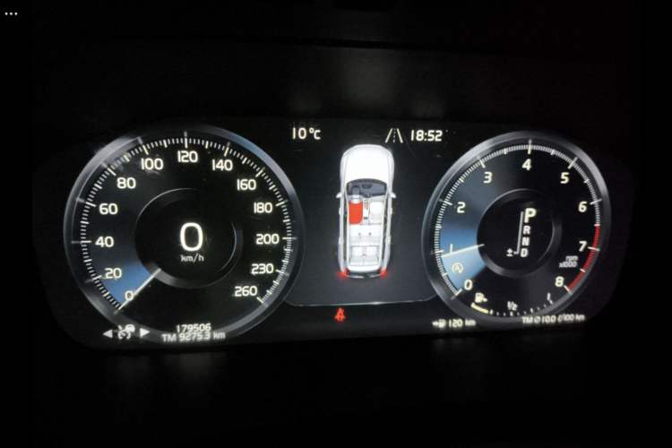 Used Volvo XC90 2017 T6 Zhiya Edition 7-seater Odometer Close Up
