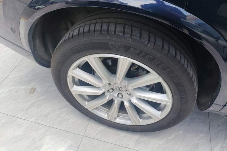 Used Volvo XC90 2017 T6 Zhiya Edition 7-seater Right Rear Wheel Hub