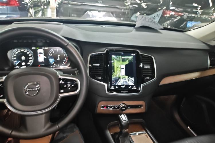 Used Volvo XC90 2017 T6 Zhiya Edition 5-seater Center Console