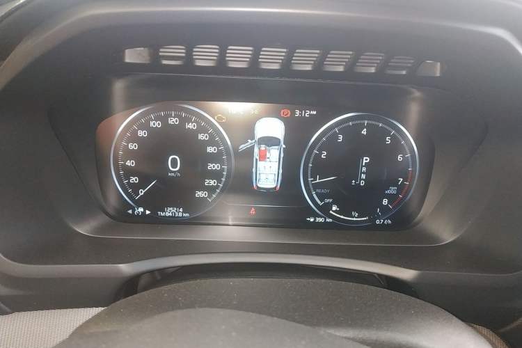 Used Volvo XC90 2017 T6 Prestige 7-Seater Instrument Cluster