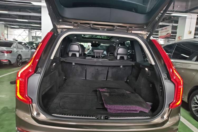 Used Volvo XC90 2017 T6 Zhiya Edition 5-seater Trunk