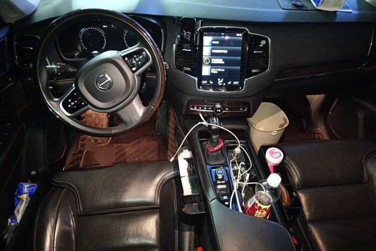 Used Volvo XC90 2017 T6 Zhiya Edition 5-seater Center Console