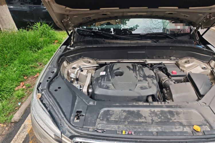 Used Volvo XC90 2017 T6 Zhiyi Edition 5-seater Engine Bay Right