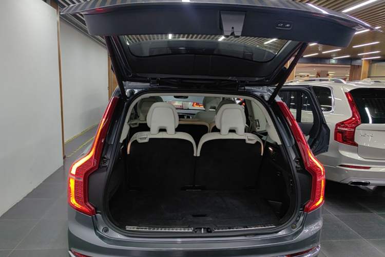 Used Volvo XC90 2017 T6 Zhiya Edition 5-seater Trunk
