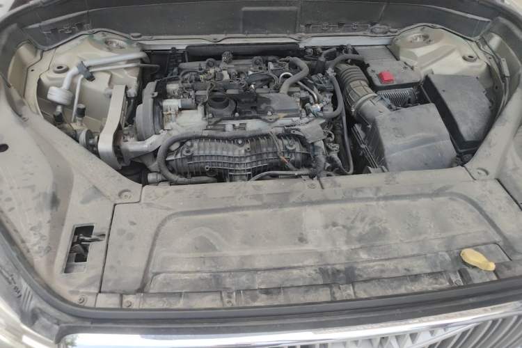 Used Volvo XC90 2017 T6 Zhiyi Edition 7-seater Engine Bay