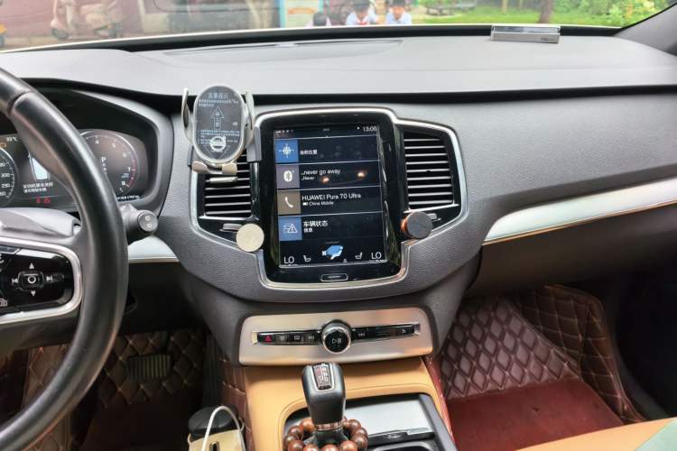 Used Volvo XC90 2017 T6 Zhiyi Edition 5-seater Audio And AC Panel