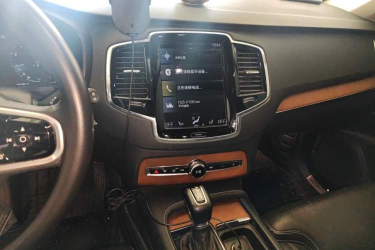 Used Volvo XC90 2017 T6 Zhiya Edition 7-seater Audio And AC Panel