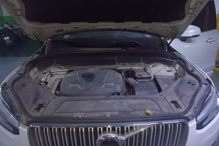 Used Volvo XC90 2017 T5 Zhiyi Edition 5-seater Engine Bay