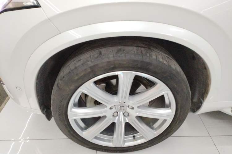 Used Volvo XC90 2017 T6 Zhiya Edition 5-seater Left Front Wheel Hub