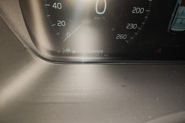 Used Volvo XC90 2017 T6 Zhiya Edition 7-seater Odometer Close Up