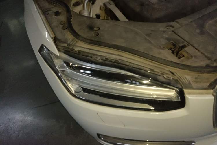 Used Volvo XC90 2017 T5 Zhiyi Edition 5-seater Right Front Headlight