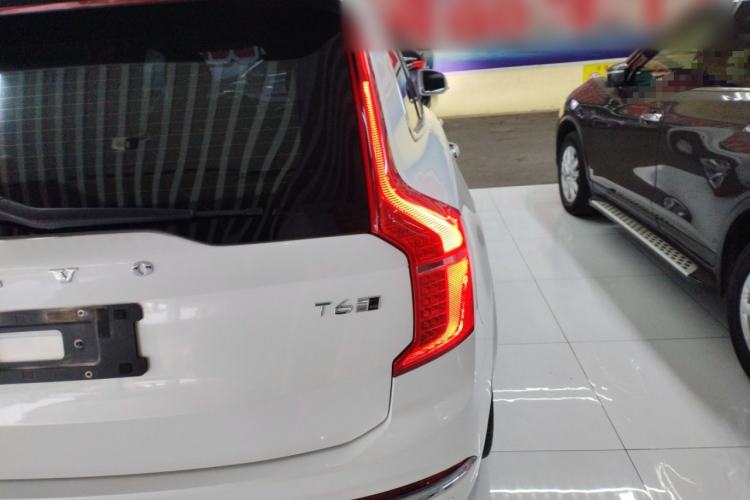 Used Volvo XC90 2017 T6 Zhiya Edition 5-seater Right Rear Taillight