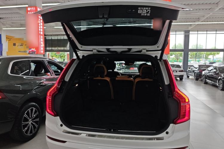 Used Volvo XC90 2017 T6 Zhiyi Edition 7-seater Trunk