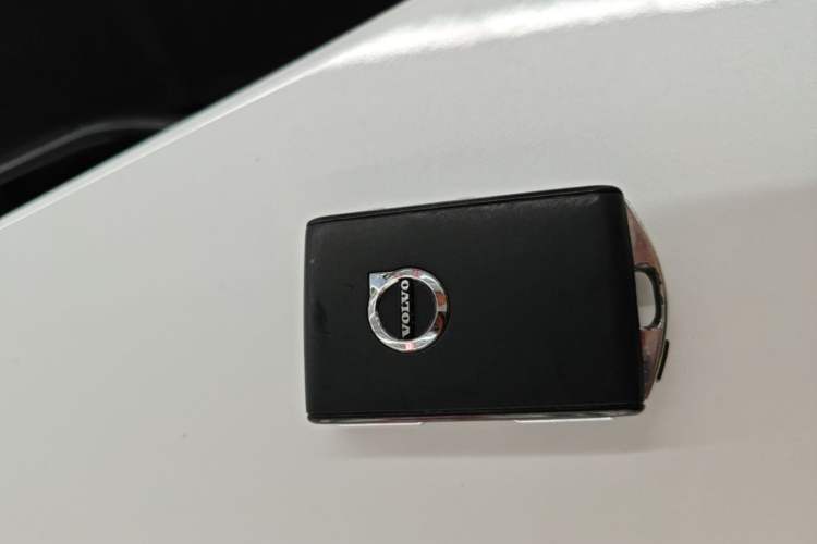 Used Volvo XC90 2017 T6 Zhiyi Edition 7-seater Vehicle Key