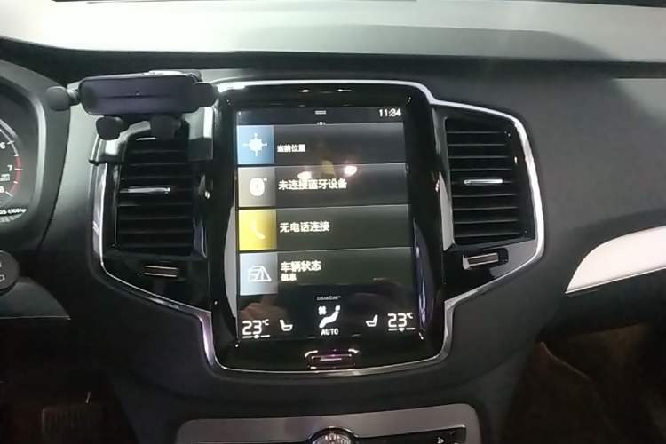 Used Volvo XC90 2018 T6 Zhiyi Edition 7-Seater Audio And AC Panel