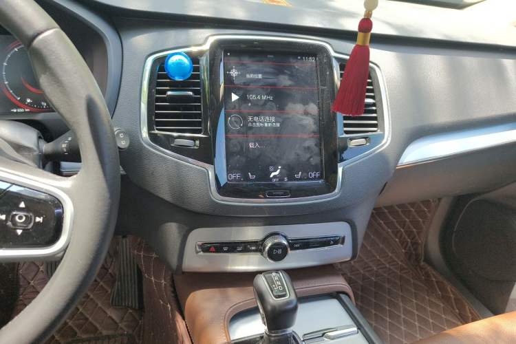 Used Volvo XC90 2018 T6 Zhiyi Edition 5-seater Audio And AC Panel