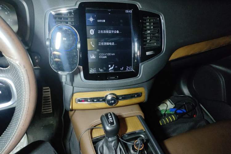 Used Volvo XC90 2018 T6 Zhiyi Edition 5-seater Audio And AC Panel