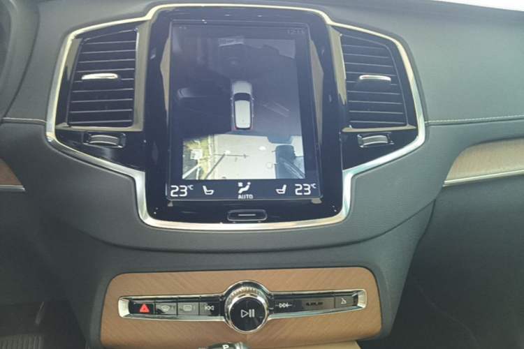 Used Volvo XC90 2018 T6 Zhiya Edition 7-seater Audio And AC Panel