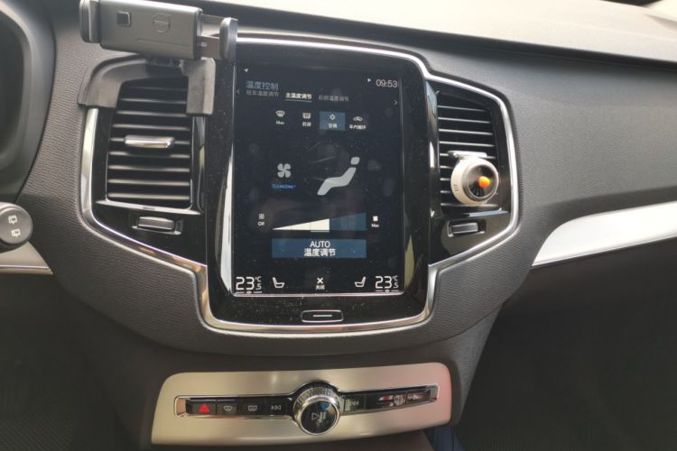 Used Volvo XC90 2018 T5 Zhiyi Edition 5-seater Audio And AC Panel